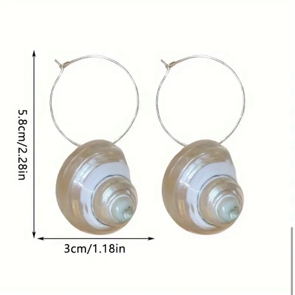 Unique Vintage Shell Earrings | NWT - Picture 6 of 6
